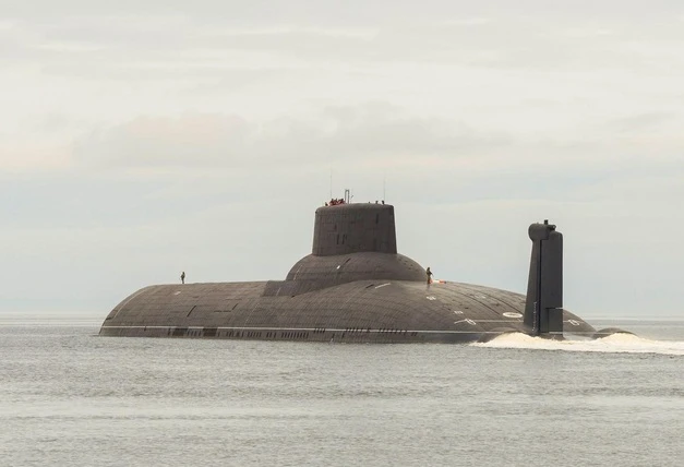Bí ẩn tàu ngầm khổng lồ Nga lặng lẽ tiến vào Baltic