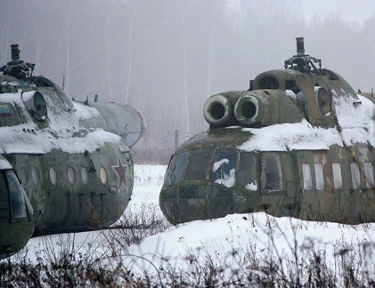 Thăm quan nghĩa địa trực thăng Mi-8 ở Nga