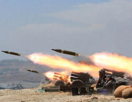 Trung Quốc tập trận phòng thủ biển với pháo cổ