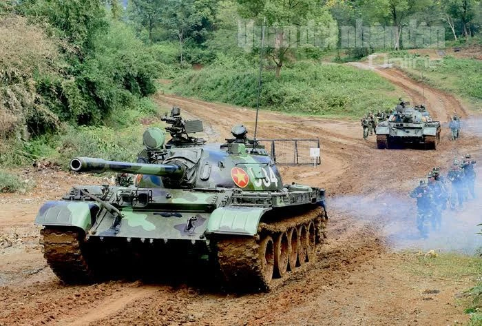 "Voi sắt" T-54 Việt Nam rời "viện" X32 thế nào?