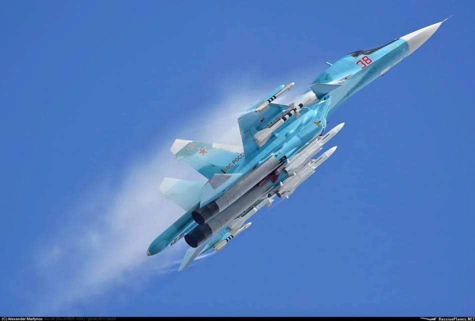 Trung Quốc âm mưu sao chép Su-34, Nga “sốc nặng”