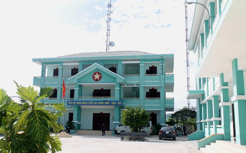 Ngỡ ngàng doanh trại Đồn biên phòng Cầu Bóng