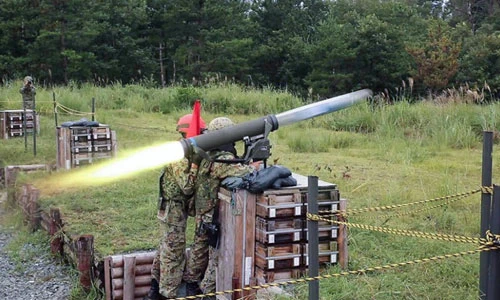 Mục kích lính Mỹ-Nhật bắn tên lửa, súng cối