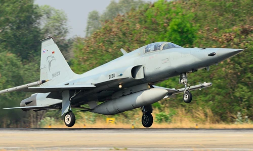 Thái Lan vẫn muốn giữ tiêm kích F-5, VN tại sao không?