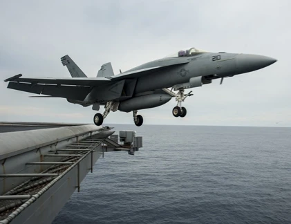 Xem tàu sân bay Mỹ tập trận trên Biển Đông