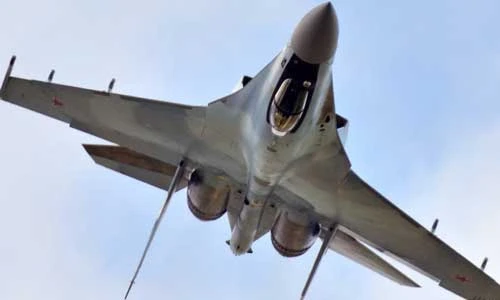 Họ hàng nhà Su-27 thao diễn tuyệt đẹp trên không