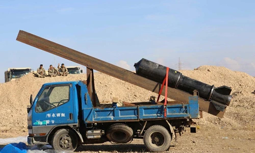 Khám kho vũ khí người Kurd trước giờ đánh IS