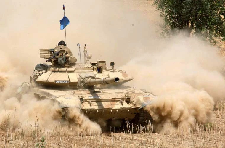 Thực hư tin Việt Nam mua xe tăng T-90SV của Nga?