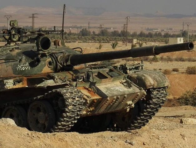 Xót xa loạt vũ khí Quân đội Syria vứt lại Palmyra