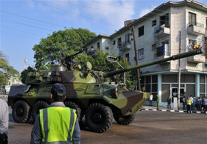 Thán phục dàn vũ khí Quân đội Cuba tự chế tạo