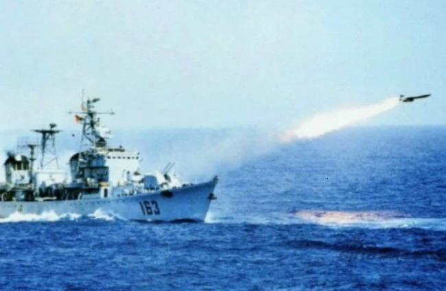 Trung Quốc “sa thải” ồ ạt tàu khu trục Type 051