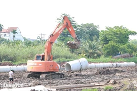 Đồng Nai đặt mục tiêu nằm trong tốp 10 địa phương có tỷ lệ giải ngân vốn đầu tư công cao nhất cả nước vào cuối tháng 6-2025. Trong ảnh: Thi công Dự án Đường trục trung tâm thành phố Biên Hòa. Ảnh:P.Tùng