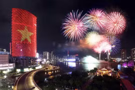 TPHCM bố trí 17 điểm bắn pháo hoa dịp Tết Nguyên đán Bính Ngọ.