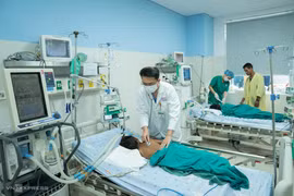 Các bệnh nhân bị ngộ độc sau khi ăn cá ủ chua được điều trị tại Bệnh viện Phụ sản - Nhi Đà Nẵng cách đây hơn một tuần.