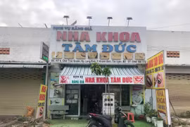 Sở Y tế TP HCM đã ban hành quyết định xử phạt Công ty TNHH Phòng khám Nha khoa Tâm Đức và ông Nguyễn Văn Trí vì các hành vi vi phạm trong lĩnh vực khám chữa bệnh.