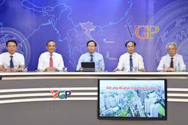 Các đại biểu tham dự Tọa đàm "Đột phá để phát triển nhà ở xã hội"