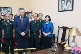 Tổng Bí thư Tô Lâm thăm di tích nhà số 48 Hàng Ngang