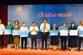 Sở Văn hóa và Thể thao thành phố Hồ Chí Minh tổ chức lễ bàn giao sách đến cơ sở trên toàn địa bàn thành phố năm 2025. Ảnh: BTC