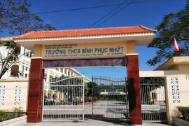 Trường THCS Bình Phục Nhứt