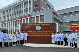 Các bác sĩ chuyên khoa của các bệnh viện đa khoa, chuyên khoa Thành phố sẵn sàng luân phiên đến Côn Đảo công tác.