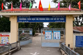 Trường Tiểu học và Trung học cơ sở Ấp Bắc
