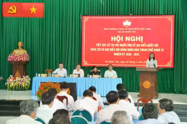 Chủ tịch Quốc hội Trần Thanh Mẫn tiếp xúc cử tri tại TP HCM