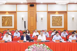 Bộ Chính trị làm việc với Ban Thường vụ Thành ủy Hà Nội và Ban Thường vụ Thành ủy TPHCM để cho ý kiến vào dự thảo văn kiện và đề án nhân sự cấp ủy trình Đại hội đại biểu Đảng bộ thành phố Hà Nội và Đảng bộ TPHCM nhiệm kỳ 2025-2030 - Ảnh: TTXVN