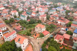 Đánh thuế nhằm hạn chế tình trạng đầu cơ, thổi giá bất động sản. Ảnh: Quang Vinh