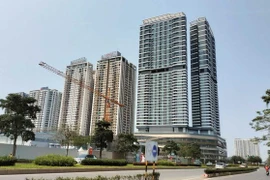 Tăng nguồn cung nhà ở thương mại nhưng giá vẫn vượt khả năng chi trả của nhiều người.