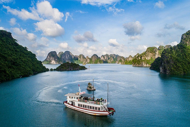 Ảnh minh họa tou-du-lich-ha-long.jpg