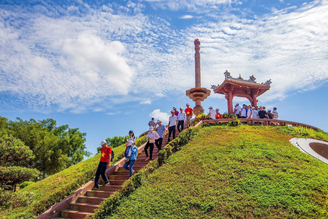 Thành cổ Quảng Trị. Ảnh Internet thanh-co-quang-tri.jpg