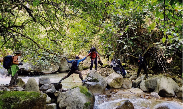 Ảnh Internet trekking-mua-mua1.jpg