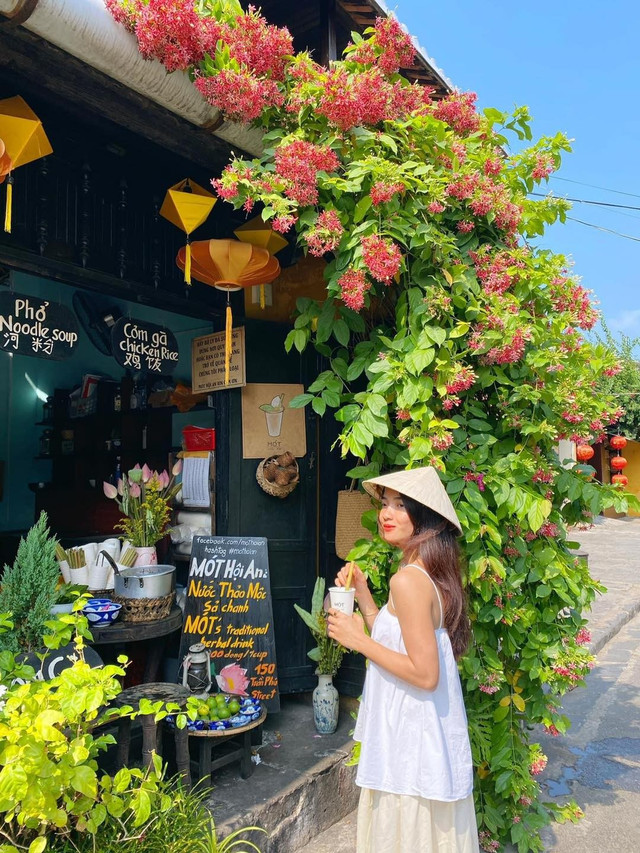 Ảnh Phương Nam Trang mot.jpg