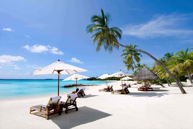 Bãi Dài Nha Trang - một trong những địa điểm đẹp ở Nha Trang. Ảnh Traveloka nha-trang-4.jpg