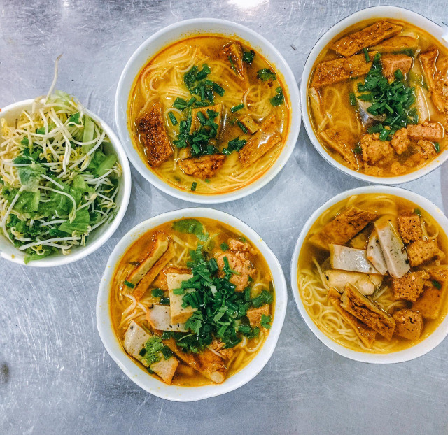 Ảnh Tripzone bun-cha-ca-ba-lu-o-so-319-hung-vuong.jpg
