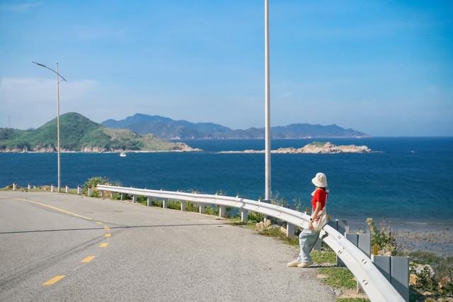 Vĩnh Hy đẹp say đắm lòng người. Ảnh Phương Tali vinh-hy.jpg