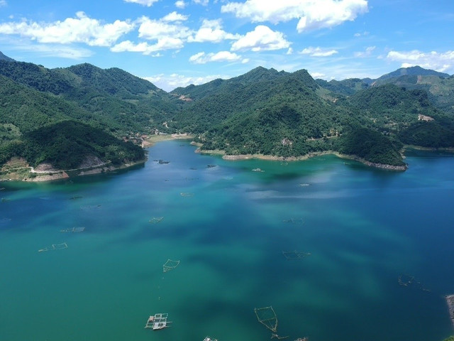 Vẻ đẹp hoang sơ của Đà Bắc. Ảnh Chudu da-bac.jpg