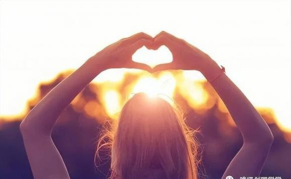 Tại sao nói "đàn bà nhìn chân, đàn ông nhìn tay" để biết giàu nghèo - Hình 4 Tai sao noi