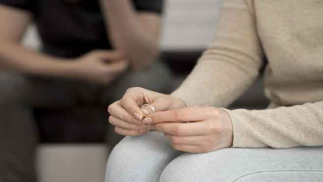 2 năm sau ly hôn, bố chồng cũ nhờ tôi giúp một việc khó 2 nam sau ly hon, bo chong cu nho toi giup mot viec kho