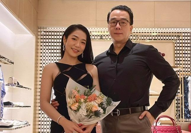 Dấu hiệu này của vua cá Koi' nói rõ chuyện hôn nhân với Hà Thanh Xuân - Hình 2 Dau hieu nay cua vua ca Koi' noi ro chuyen hon nhan voi Ha Thanh Xuan-Hinh-2