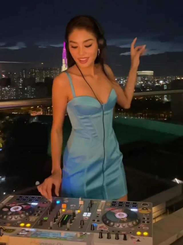Á hậu Thảo Nhi Lê làm DJ cực bốc, 'nhận vía' Võ Hoàng Yến? A hau Thao Nhi Le lam DJ cuc boc, 'nhan via' Vo Hoang Yen?