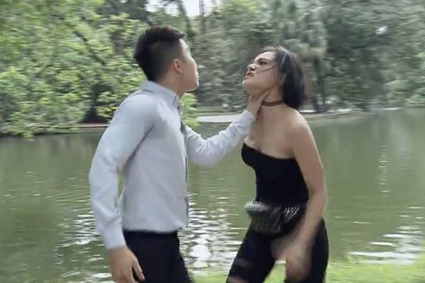 Bí mật đằng sau những cảnh gây bão trong phim Việt giờ vàng - Hình 13 Bi mat dang sau nhung canh gay bao trong phim Viet gio vang-Hinh-13