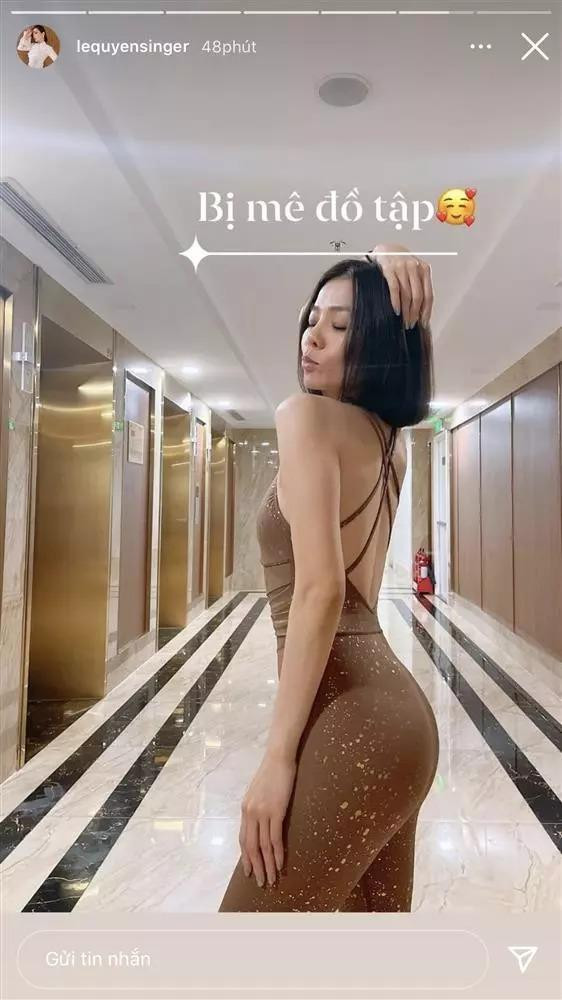 Hà Hồ lộ mặt mộc 0% son phấn, mất điểm vì chi tiết hệt Lệ Quyên - Hình 7 Ha Ho lo mat moc 0% son phan, mat diem vi chi tiet het Le Quyen-Hinh-7
