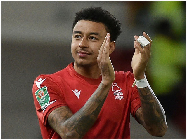 Jesse Lingard "thả thính" mỹ nhân bốc lửa của Hàn Quốc Jesse Lingard
