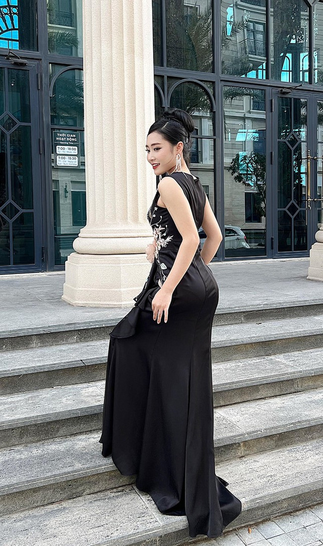 Từ cô nàng tự ti trở thành Đại sứ áo dài Quảng Trị - Hình 8 Tu co nang tu ti tro thanh Dai su ao dai Quang Tri-Hinh-8
