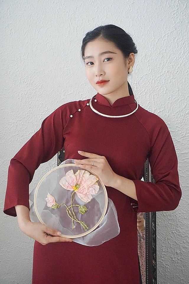 Từ cô nàng tự ti trở thành Đại sứ áo dài Quảng Trị - Hình 2 Tu co nang tu ti tro thanh Dai su ao dai Quang Tri-Hinh-2