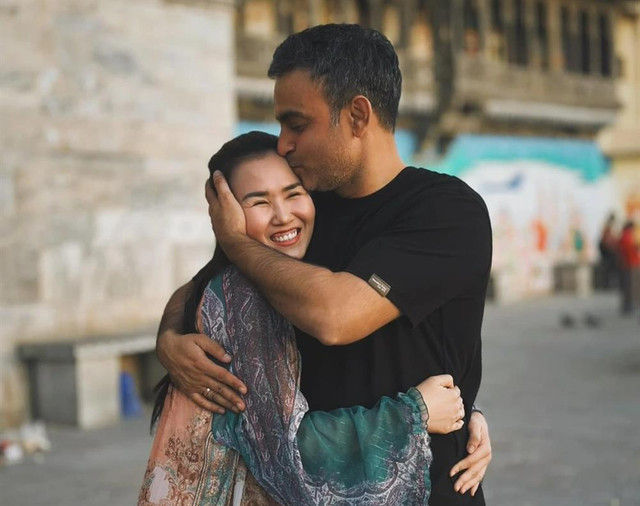 Những sao Việt lấy chồng ngoại quốc: Cuộc sống giờ ra sao? - Hình 7 Nhung sao Viet lay chong ngoai quoc: Cuoc song gio ra sao?-Hinh-7