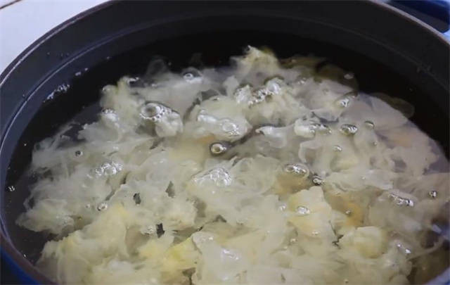 Món canh đại bổ giúp thanh nhiệt, giải độc cho mọi lứa tuổi - Hình 4 Mon canh dai bo giup thanh nhiet, giai doc cho moi lua tuoi-Hinh-4