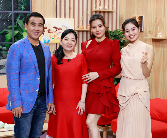 Phương Trinh Jolie nói gì khiến mẹ chồng rơi nước mắt? Phuong Trinh Jolie noi gi khien me chong roi nuoc mat?