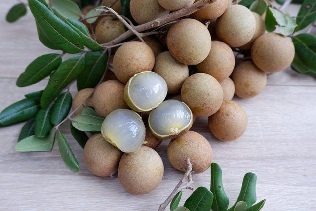 Những người tuyệt đối không nên ăn nhãn kẻo 'rước thêm bệnh vào thân' - Hình 2 Nhung nguoi tuyet doi khong nen an nhan keo 'ruoc them benh vao than'-Hinh-2